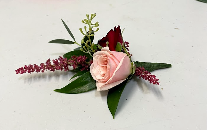 Mini Rose Boutonnière
