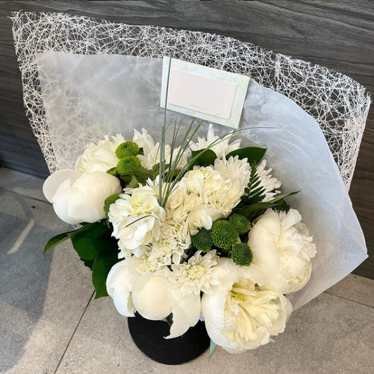 Designer’s Choice: Medium Mixed Bouquet